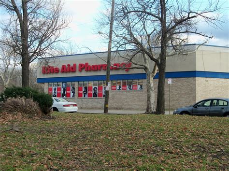 Rite Aid #05359 Portland. 11930 SE Division Street Portland, OR 97266. Get Directions. Located at 11930 SE Division Street 122nd And Division. (503) 761-6640. In-store shopping. Open today until 9:00 PM. 8:00 AM - 9:00 PM.